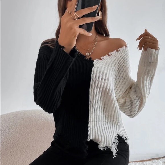 Color block distressed hem v neck sweater - Picture 10 of 11